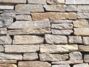 gneis_trockenmauer_09